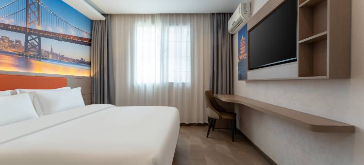 丽欣酒店(武汉江夏宜佳购物广场店)图片