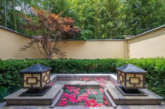 临沂鲁商知春湖温泉酒店图片