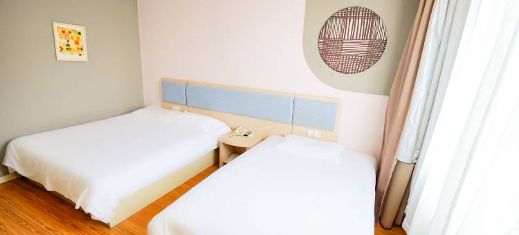 如家派柏·云酒店(青岛北站李村步行街店)图片