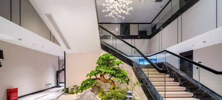 鸿星天际酒店(娄底火车站体育馆店)图片