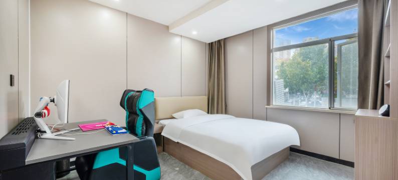 嗨放伽罗精品电竞酒店图片