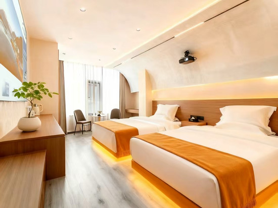 陶依然·Kirin Hotel 民宿(景德镇陶溪川文创街区店)