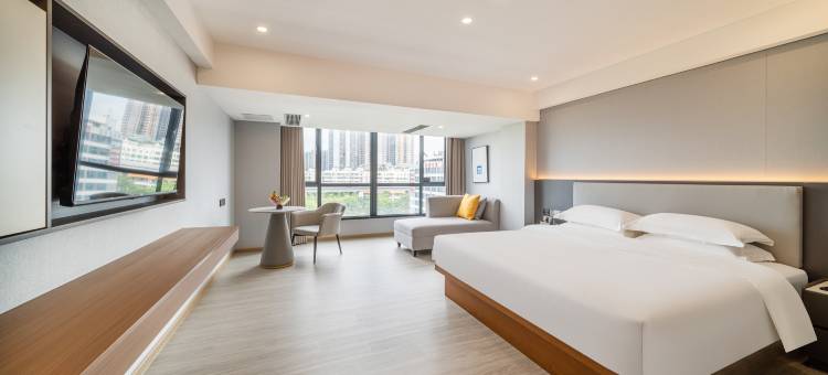 铂顿元世纪酒店(珠海明珠轻轨站店)图片