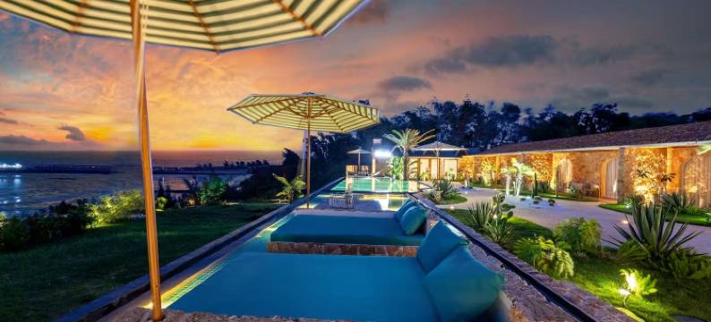 涠洲岛屿见悬崖泳池海景民宿图片