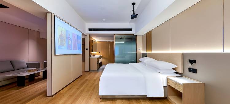 朗居酒店(上邦百汇城友谊阳光城店)图片