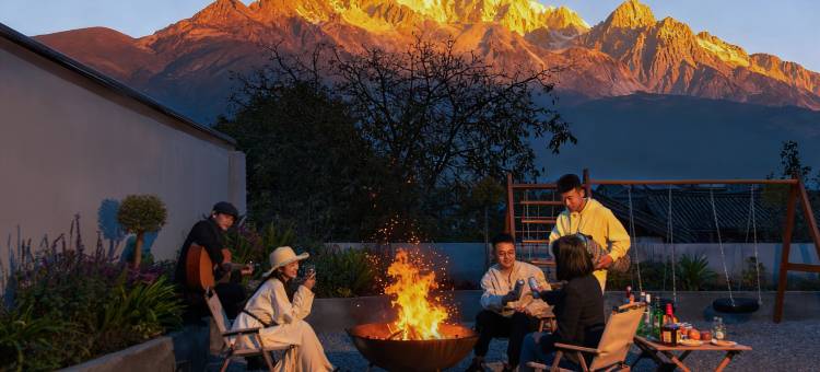 丽江半塘佐佑·观山见雪·私汤疗愈酒店(白沙古镇店)图片