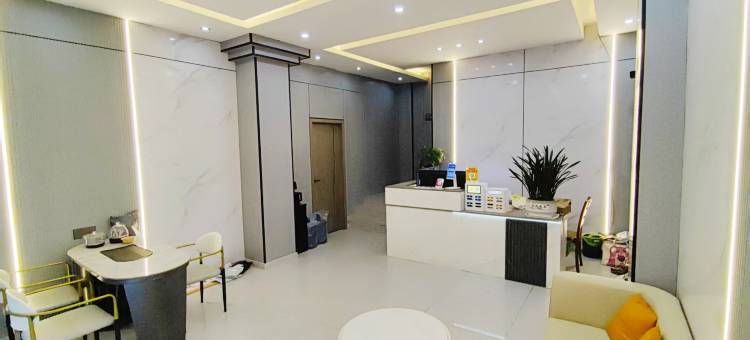 云尚居酒店(夜郎广场人民医院店)图片