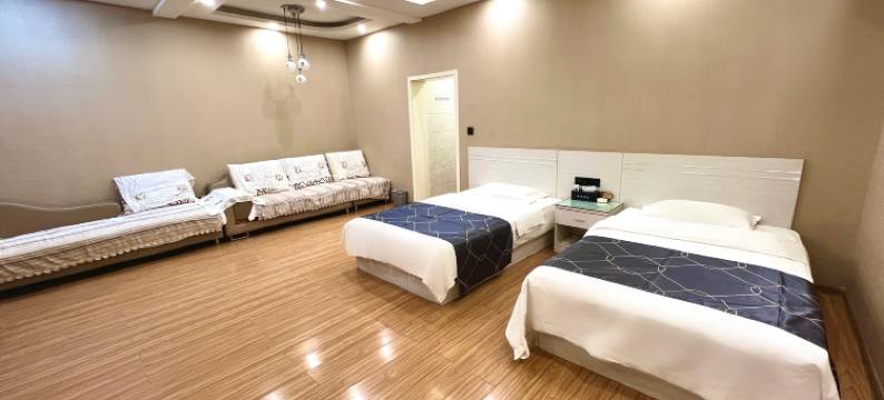 吐鲁番臻品酒店(麦西莱甫广场店)图片