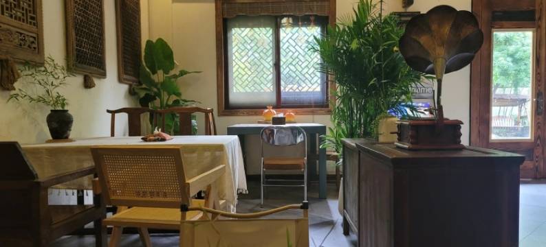 竹舍精品民宿(莫干山庾村广场店)图片