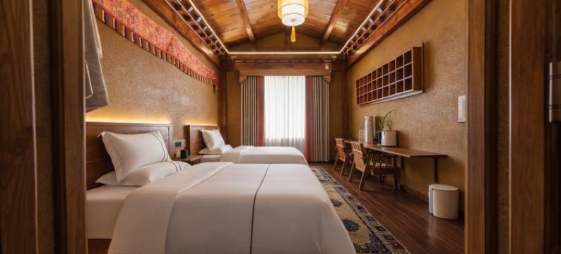 雪域SnowyRegion·小土司藏式轻奢民宿 (香格里拉独克宗古城店)图片