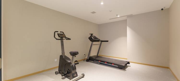 柏丽艾尚国际酒店(大连星海公园黑石礁地铁站店)图片