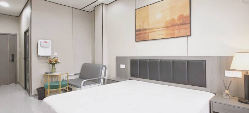 月畔云景商务酒店图片