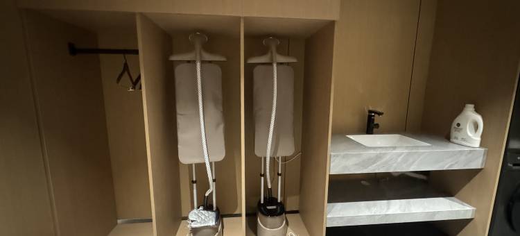 轻夕酒店(河南艺术中心会展中心地铁站店)图片