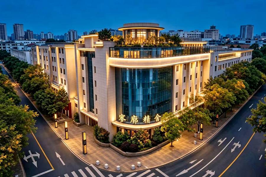 寥廓精舍酒店(曲靖南城門店)
