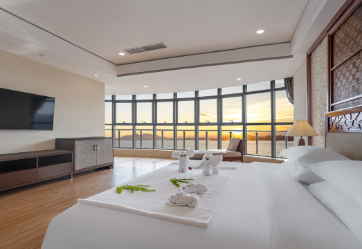 Country Garden Silver Beach HotelHotel Overview