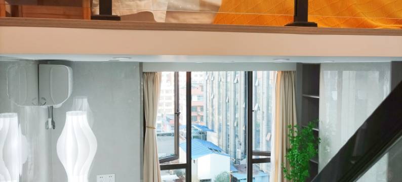 长沙三周印象民宿(月亮岛砂之船店)图片