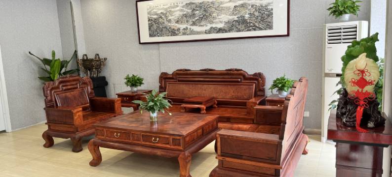 桔鸿源酒店(长途汽车站凤凰山路地铁站店)图片