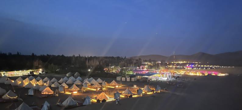 敦煌浅糖小屋客栈(鸣沙山月牙泉景区店)图片
