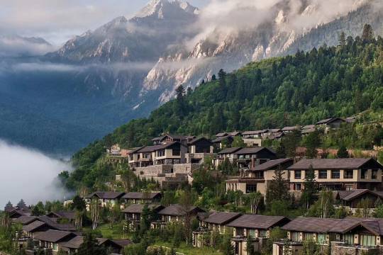 日賽谷麗思卡爾頓隱世酒店