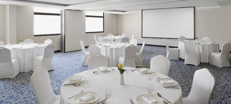 艾玛札瑞享酒店(Movenpick Al Mamzar)图片