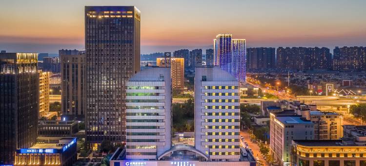 维也纳酒店(武汉体育中心东风公司地铁站店)图片