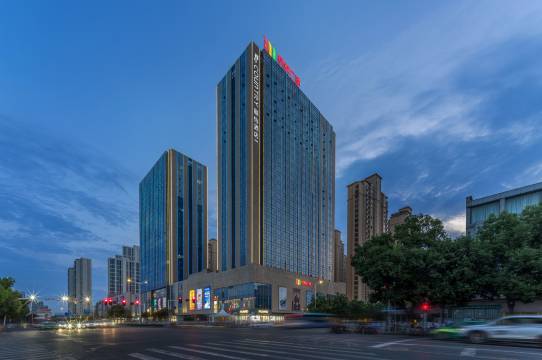 丽怡酒店(襄阳航空路民发广场店)