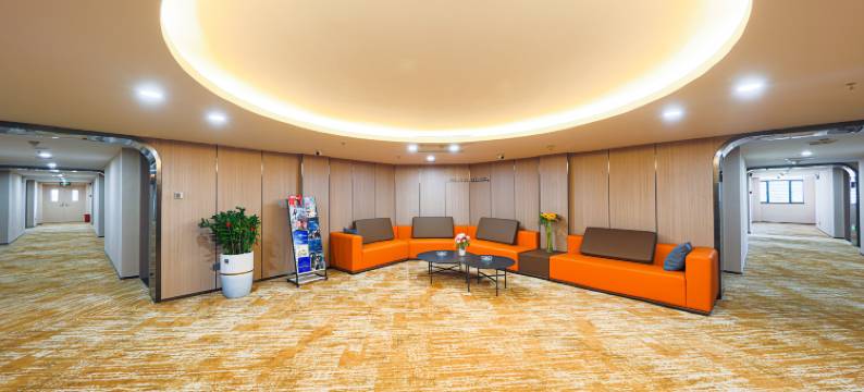 珠海城市中心酒店(珠海渔女爱情邮局情侣路海滨泳场店)图片