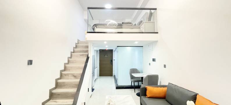 圈圈ins轻奢投影公寓(成都龙湖蜀新天街工业学院店)图片