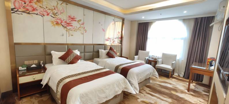 东泊湾商务酒店(深圳宝安国际机场钟屋南地铁站店)图片