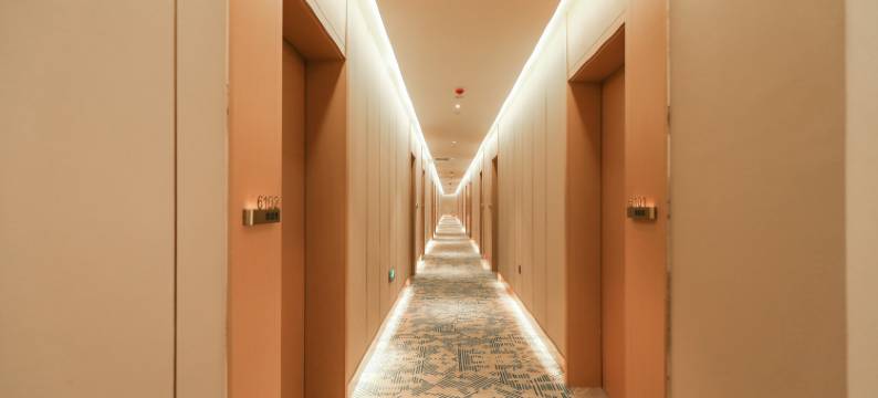 沐雅铂金酒店(南京新街口常府街地铁站店)图片