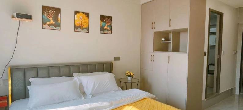 木之兮影音酒店(微电园地铁站店)图片