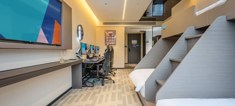 爱电竞酒店(崇州高铁站滨江路店)图片