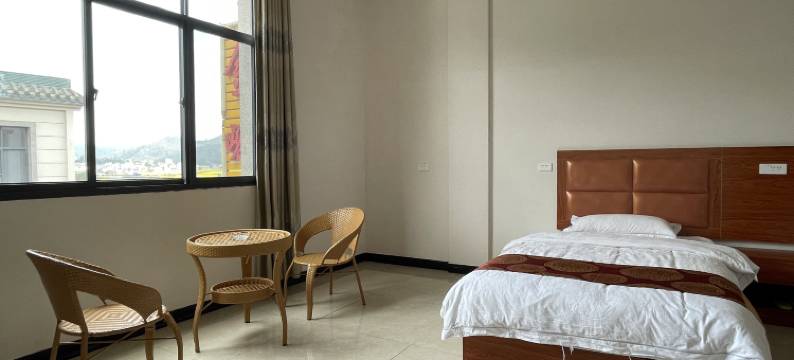 罗平金岭峰海驿站图片