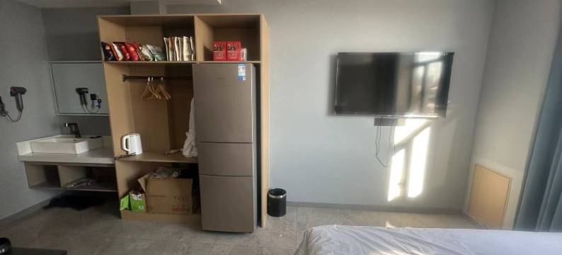 乌兰浩特熊猫电竞台球酒店图片