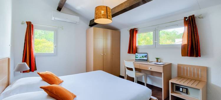 曼德琉拉纳普勒村舒适公寓酒店(Comfort Aparthotel Mandelieu la Napoule Village)图片