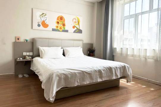 派柏·云酒店(承德火车站店)