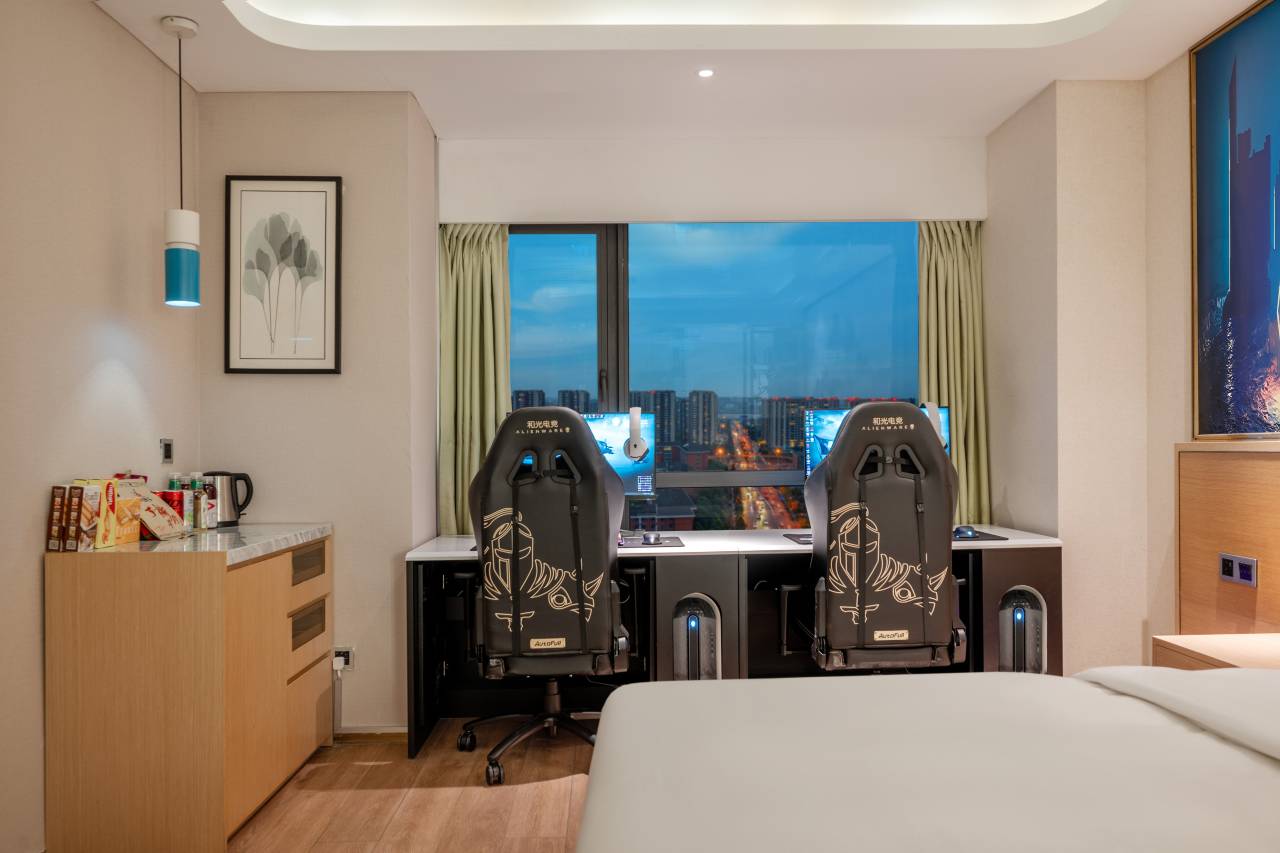 和光·ALIENSPACE外星人电竞酒店(成都天府一街世豪广场店)图片