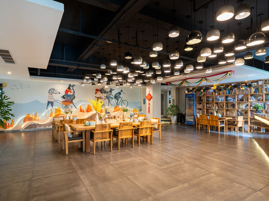 星光江景艺术酒店(重庆南滨路店)