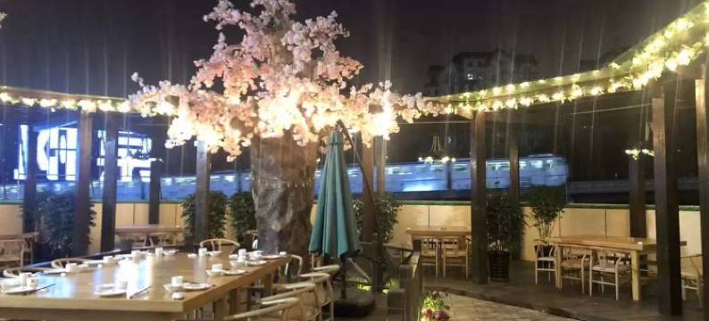 重庆棠枫花园酒店(重庆火车北站店)图片