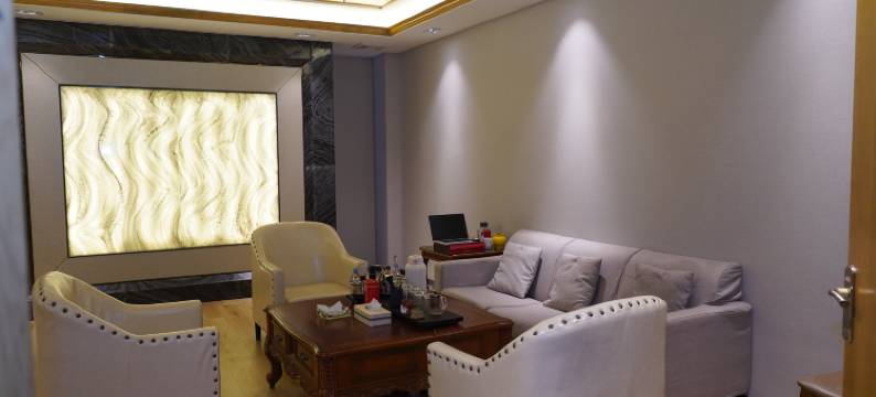 易捷尚优酒店(贵安新区龙山产业园店)图片