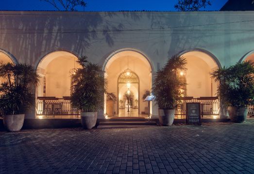 Fort Bazaar Hotel Overview