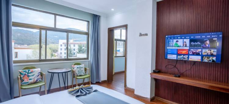 林芝澜卓九月客栈图片