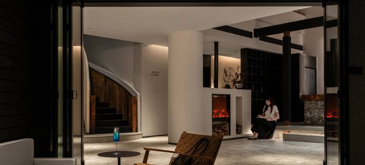 阅曼湖畔酒店(嘉陵南湖凯旋广场店)图片