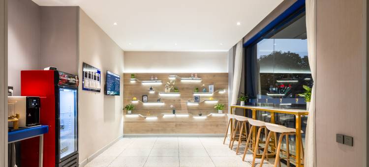 7天酒店(长沙三一大道四方坪地铁站店)图片