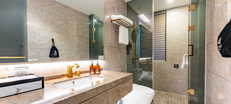 格林缦旅酒店(秋水广场翠苑路地铁站店)图片