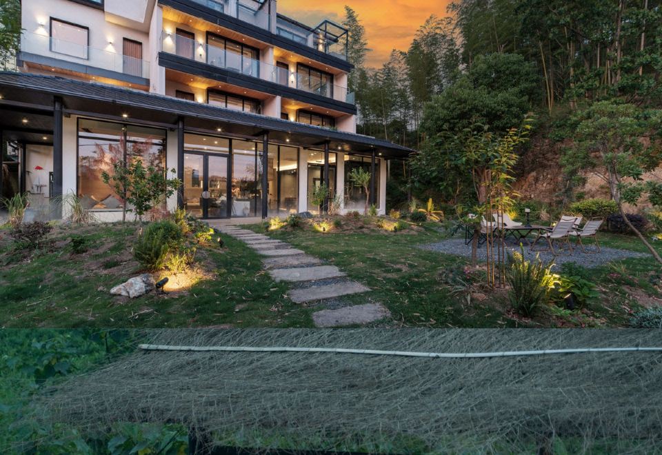 Hotel Overview