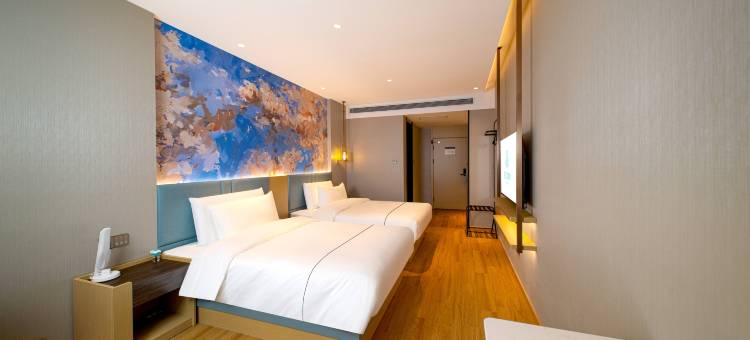 白玉兰酒店(梁山水泊东路龙城广场店)图片