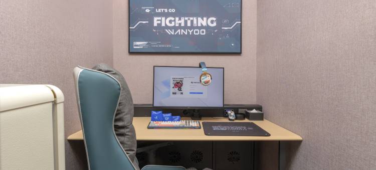 网鱼电竞酒店(海门龙信广场店)图片