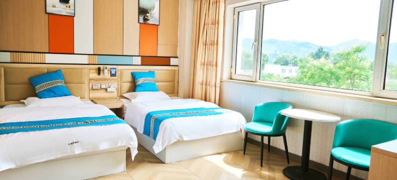 集安汉锦酒店  (集安大吉他主题广场店)图片