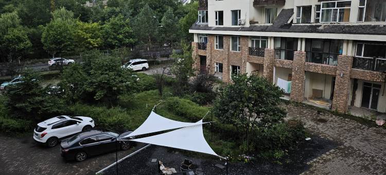 山北壹号·设计师美宿(长白山北坡集散中心店)图片